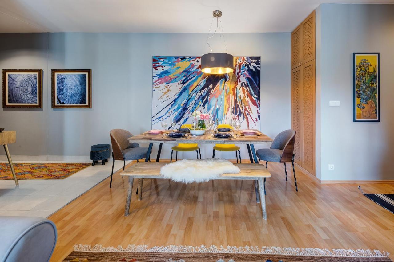 Apartment Stylish And Colorful With Balcony Budapest